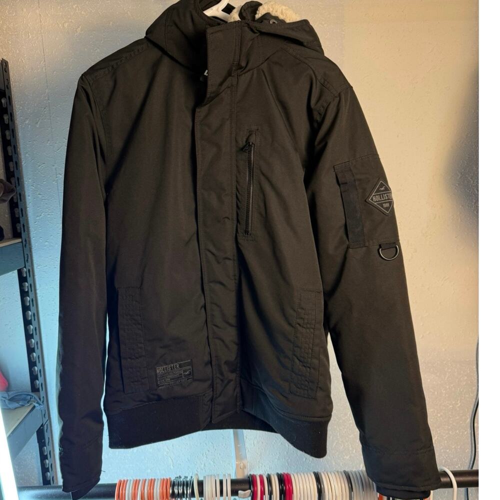 HOLLISTER FAUX FUR LINED JACKET COAT BLACK MENS SIZE LARGE